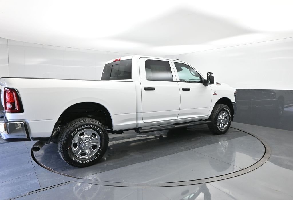New 2026 Bright White Clearcoat RAM Tradesman image 15