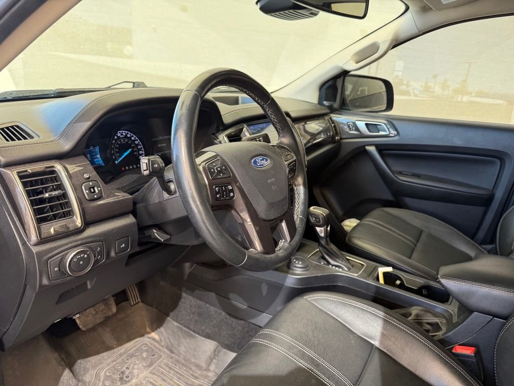 Used 2020 Magnetic Ford Lariat image 13