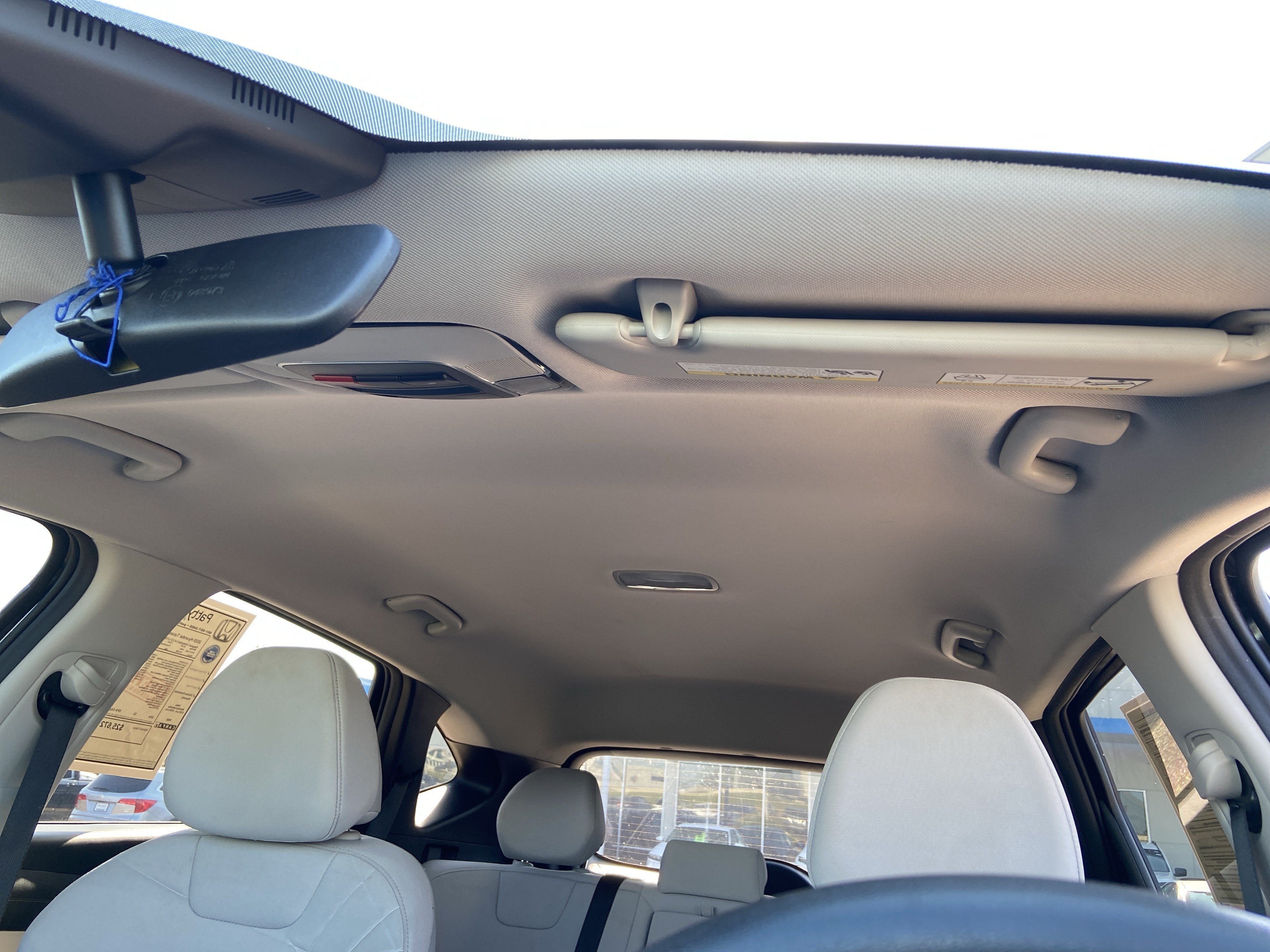 Used 2025 Phantom Black Hyundai SE image 29