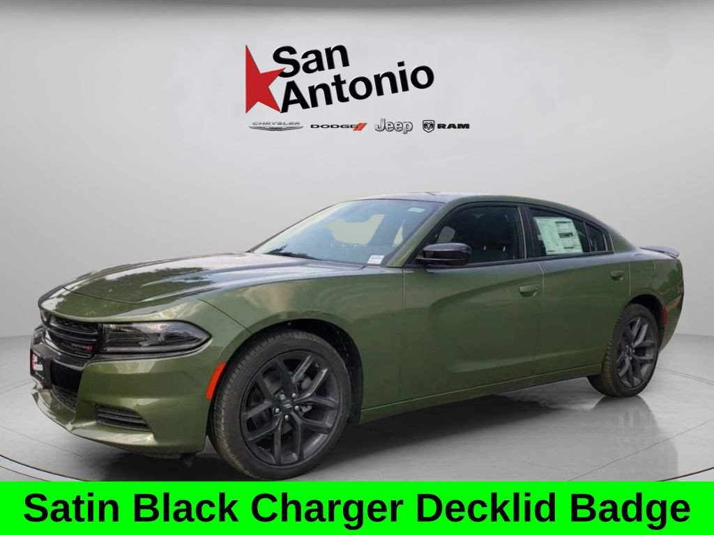 Used 2022 Green Dodge SXT image 7