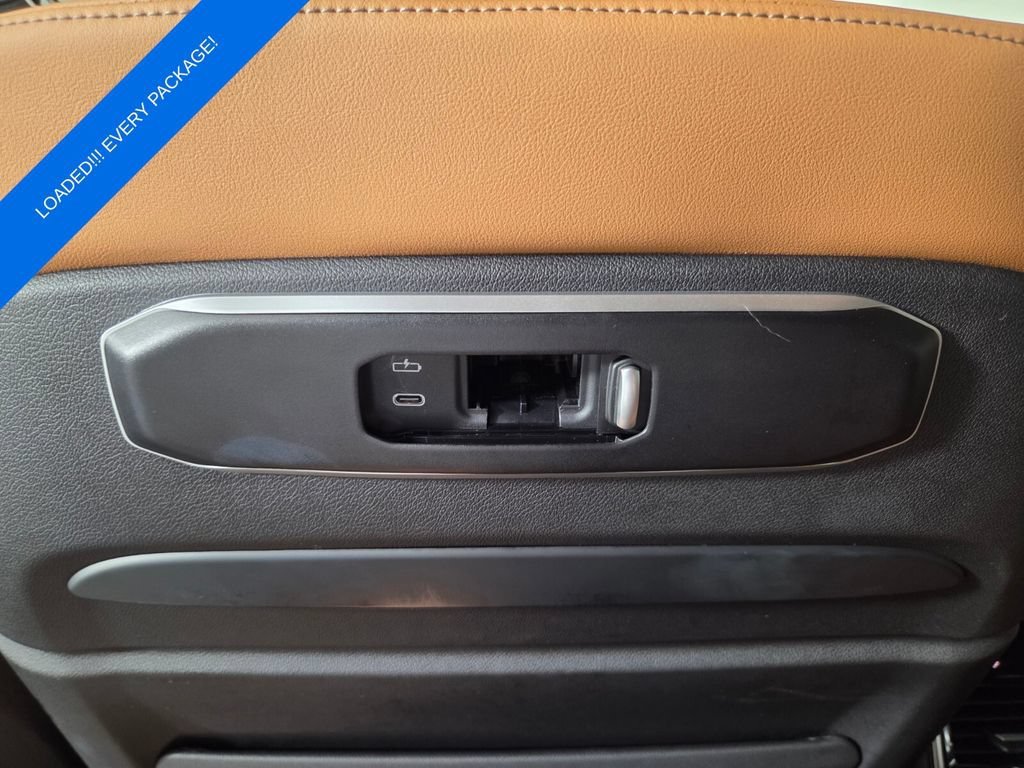 Certified Used 2024 Skyscraper Grey Metallic BMW M60i image 27