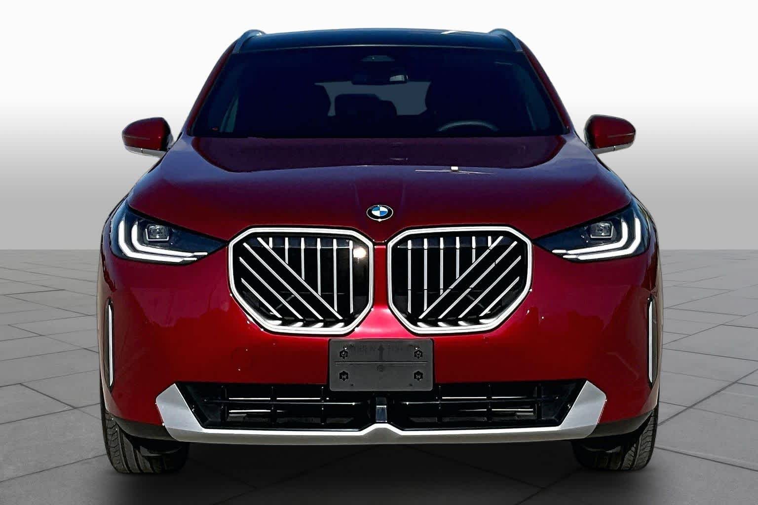 Used 2026 Vegas Red Metallic BMW 30 xDrive image 3