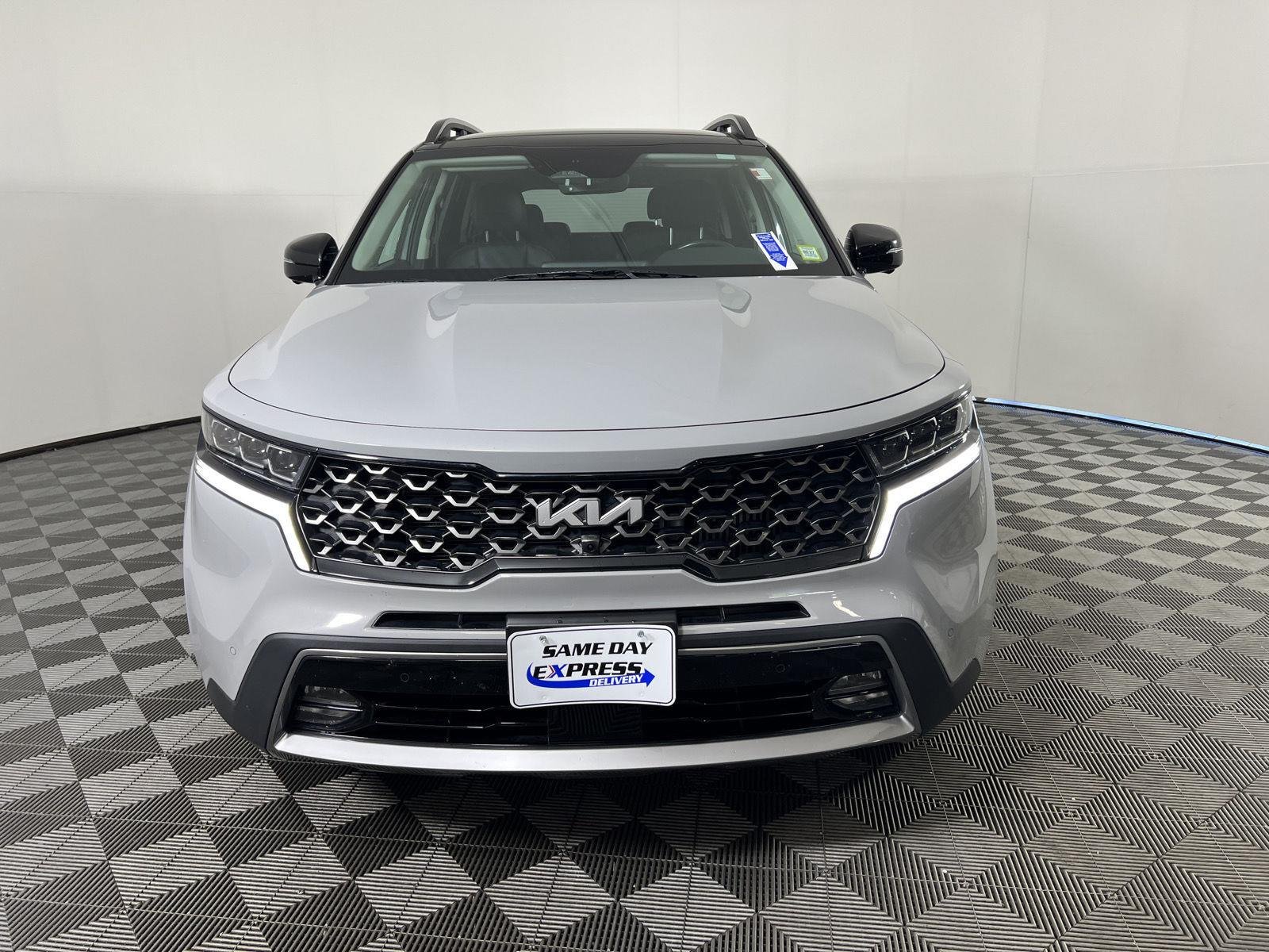 Used 2023 Wolf Gray Kia X-Line SX Prestige image 33
