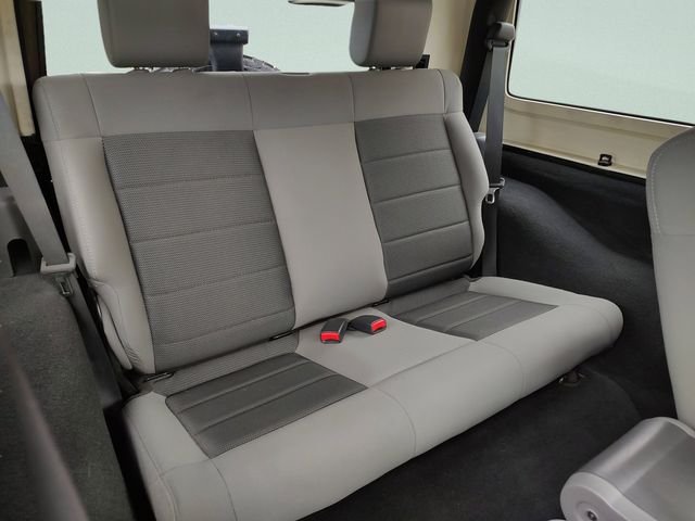 Used 2008 Green Jeep X image 25