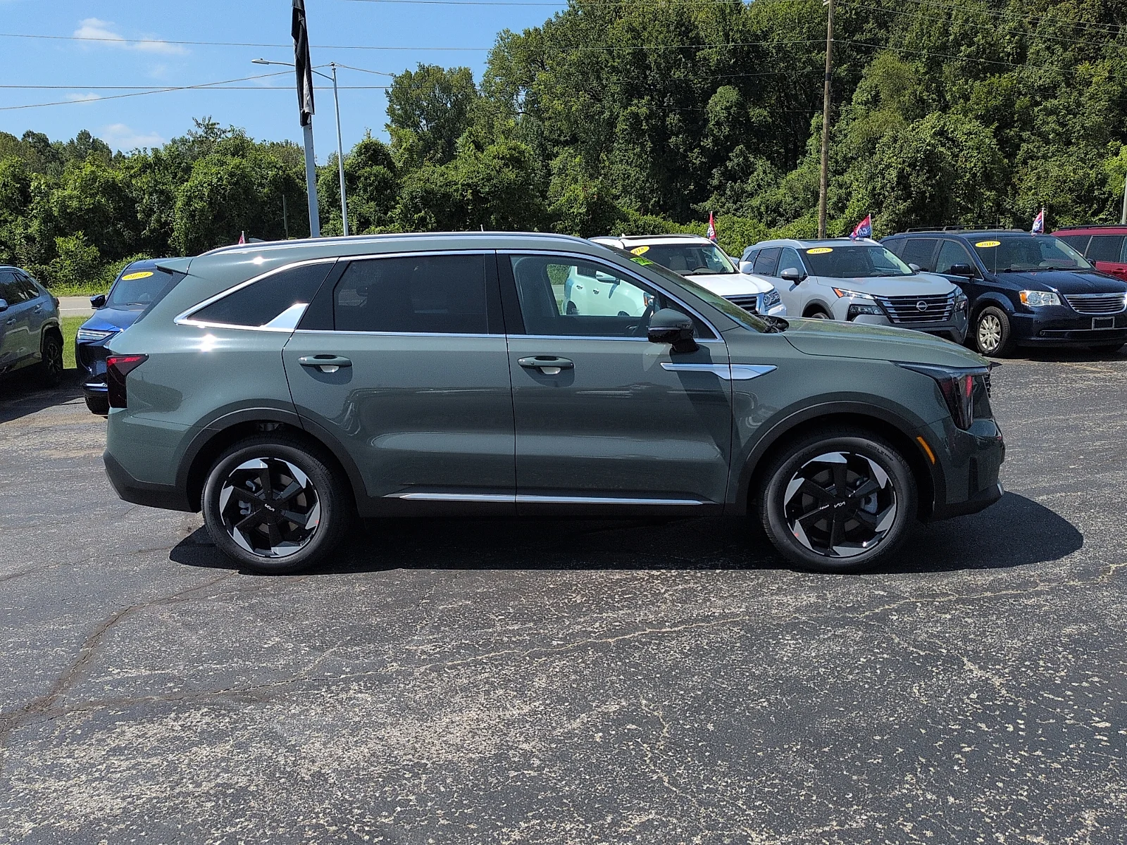 New 2026 Cityscape Green Kia EX image 2