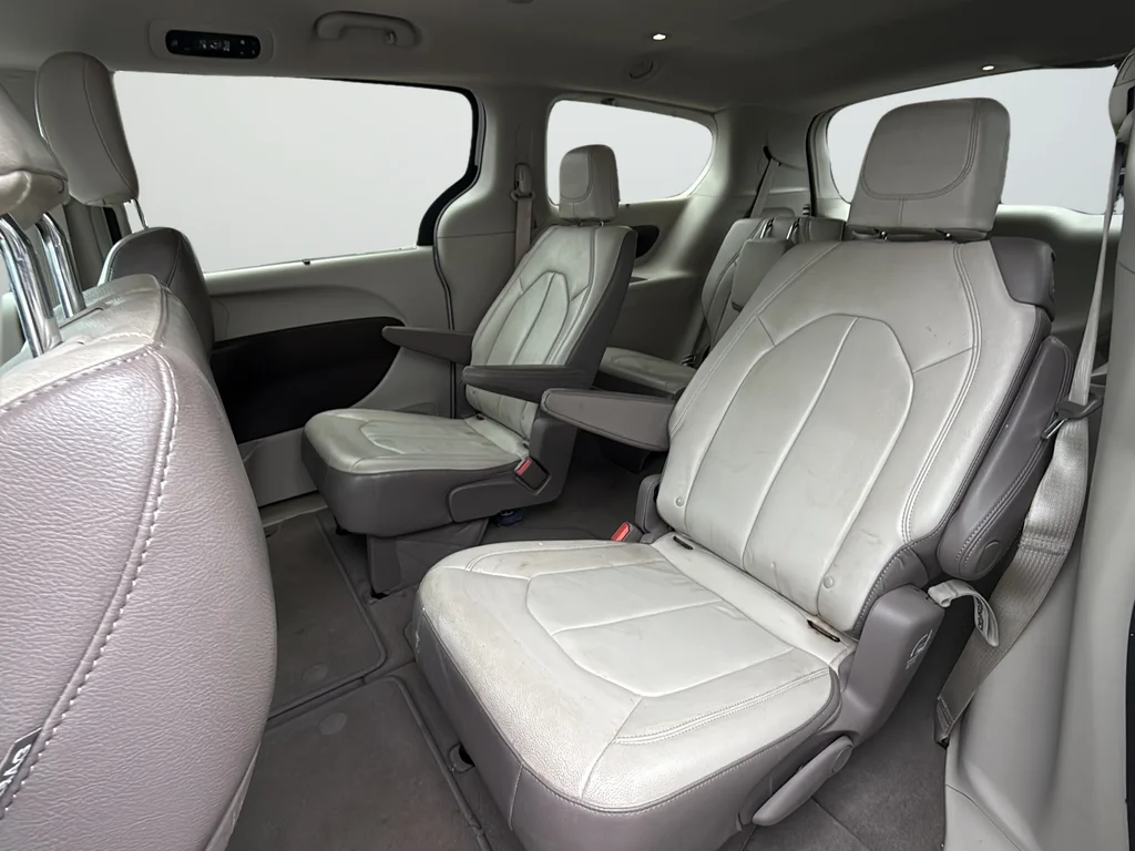 Used 2017 White Chrysler Touring L image 25
