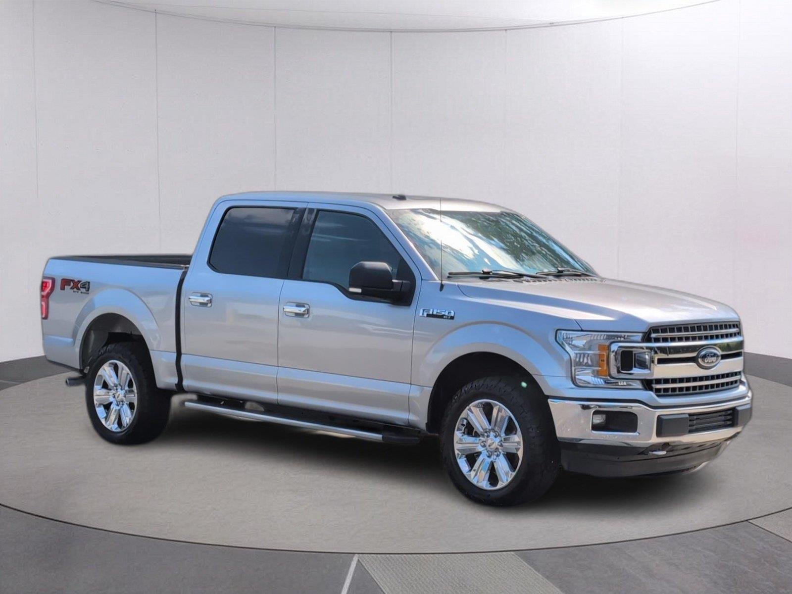Used 2020 Iconic Silver Ford XLT image 8