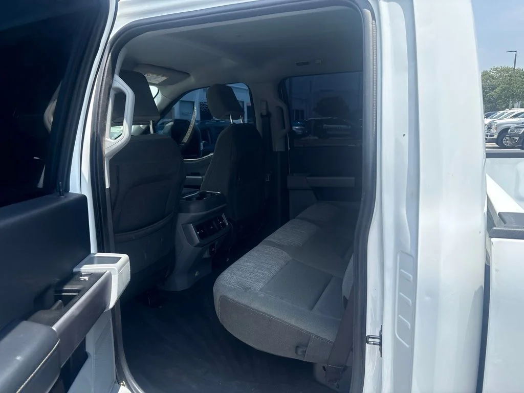 Used 2025 White Ford XLT image 9