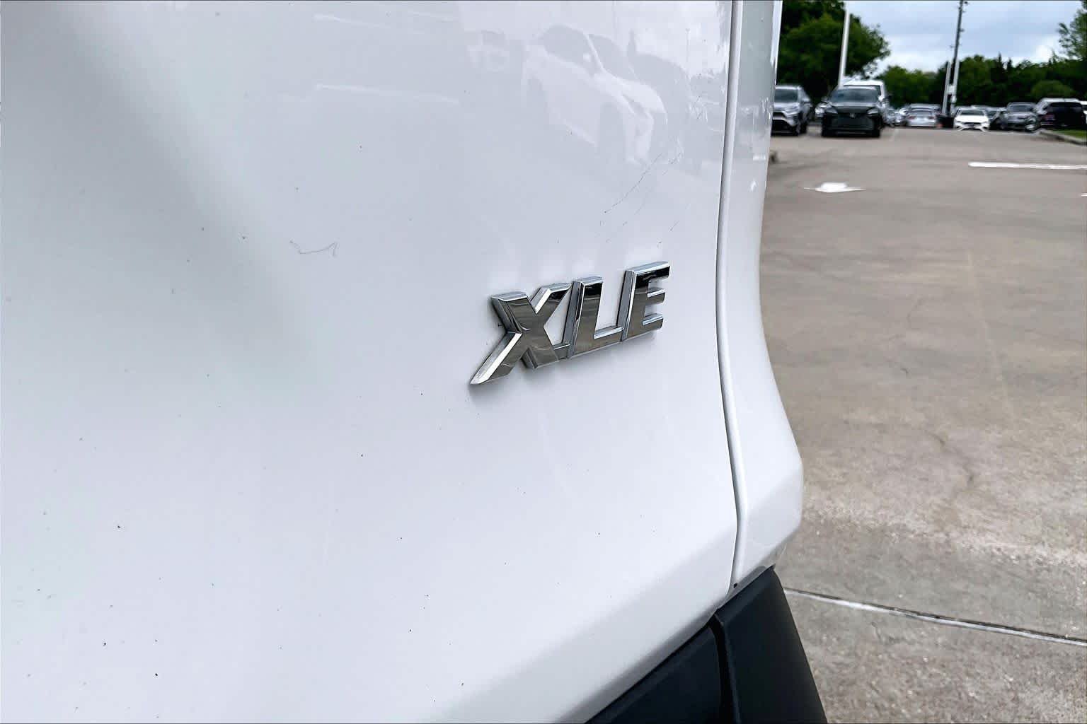 Used 2024 Ice Cap Toyota XLE image 9