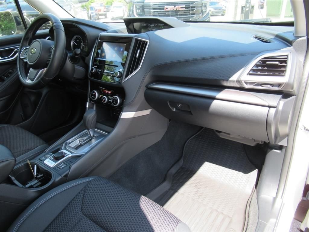 Used 2022 White Subaru Premium image 11