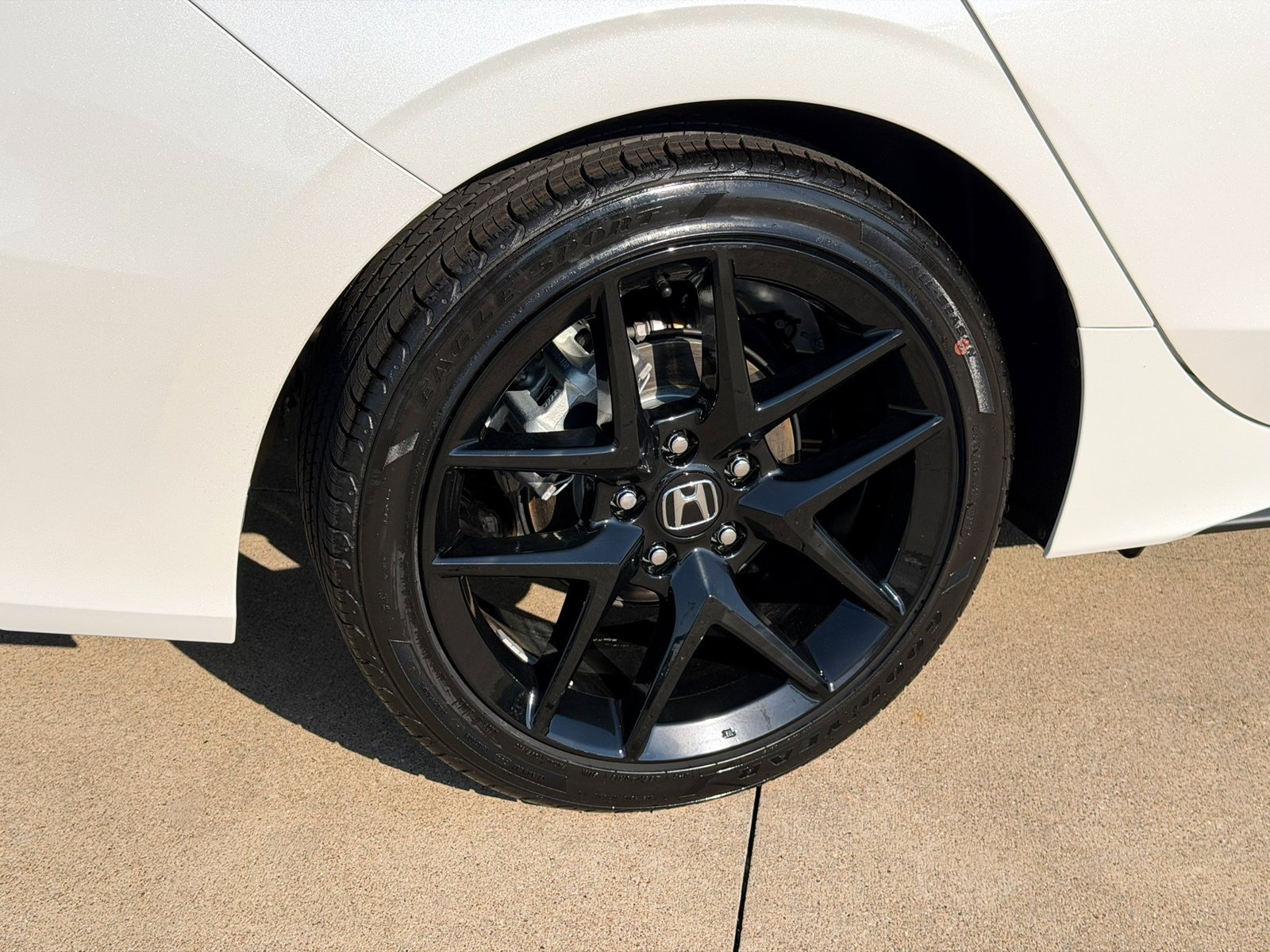 Certified Used 2026 Platinum White Pearl Honda Sport image 8