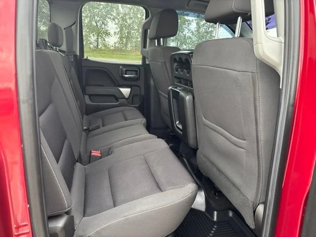 Used 2018 CAJUN RED TINTCOAT Chevrolet LT image 36