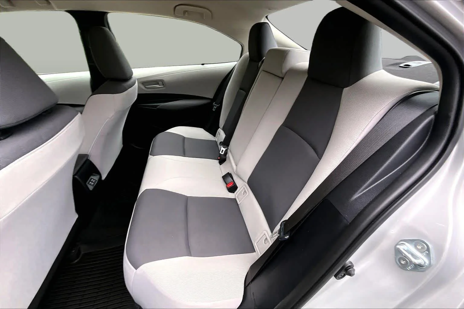 Certified Used 2024 Classic Silver Metallic Toyota LE image 19