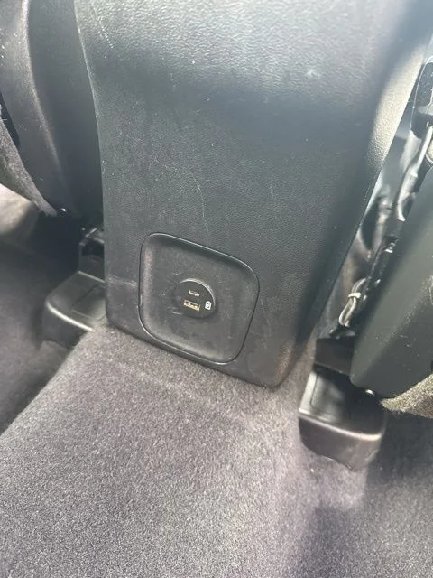 Used 2021 Gray Ford SE image 19