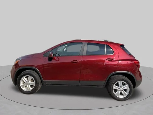 Used 2022 Red Chevrolet LT image 8