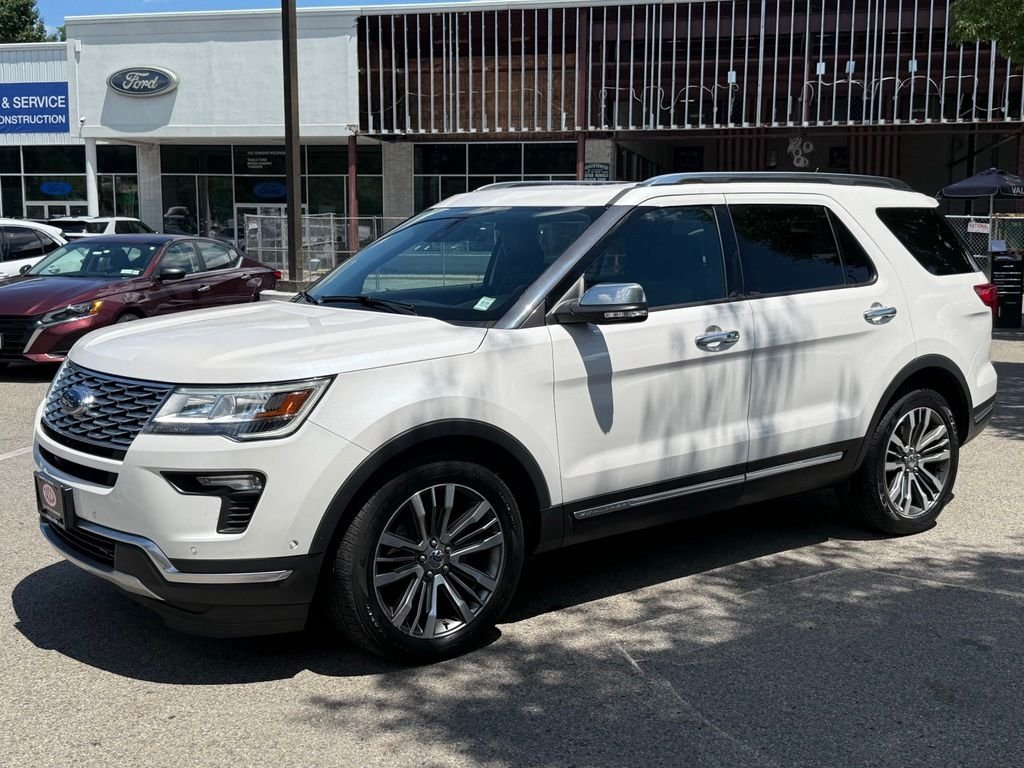 Used 2019 White Platinum Clearcoat Metallic Ford Platinum image 4