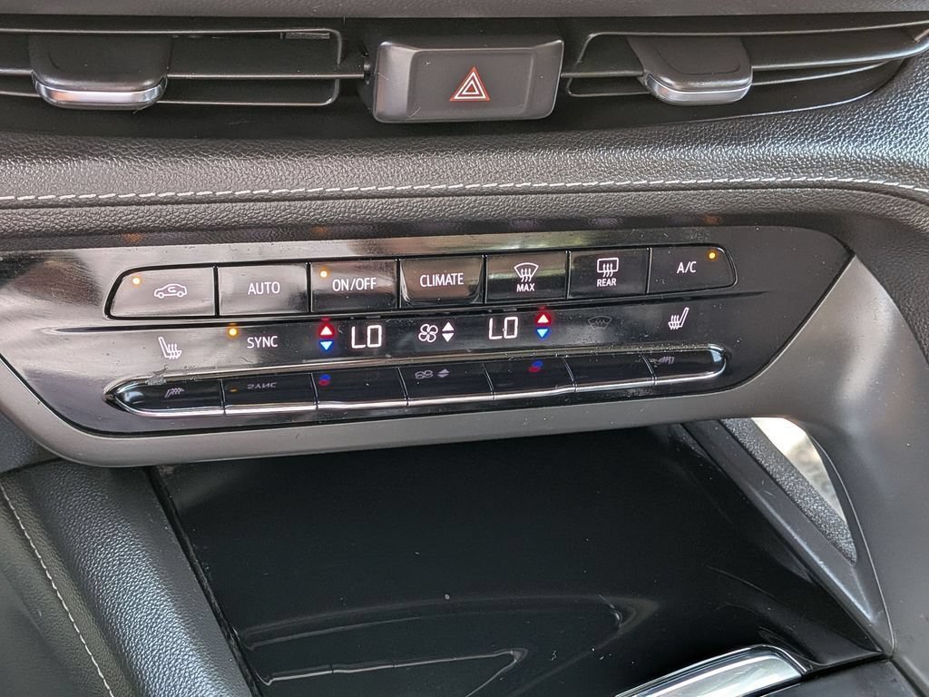 Used 2023 Gray Buick Preferred image 29