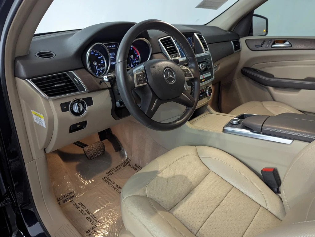 Used 2013 Blue Mercedes-Benz ML 350 image 39