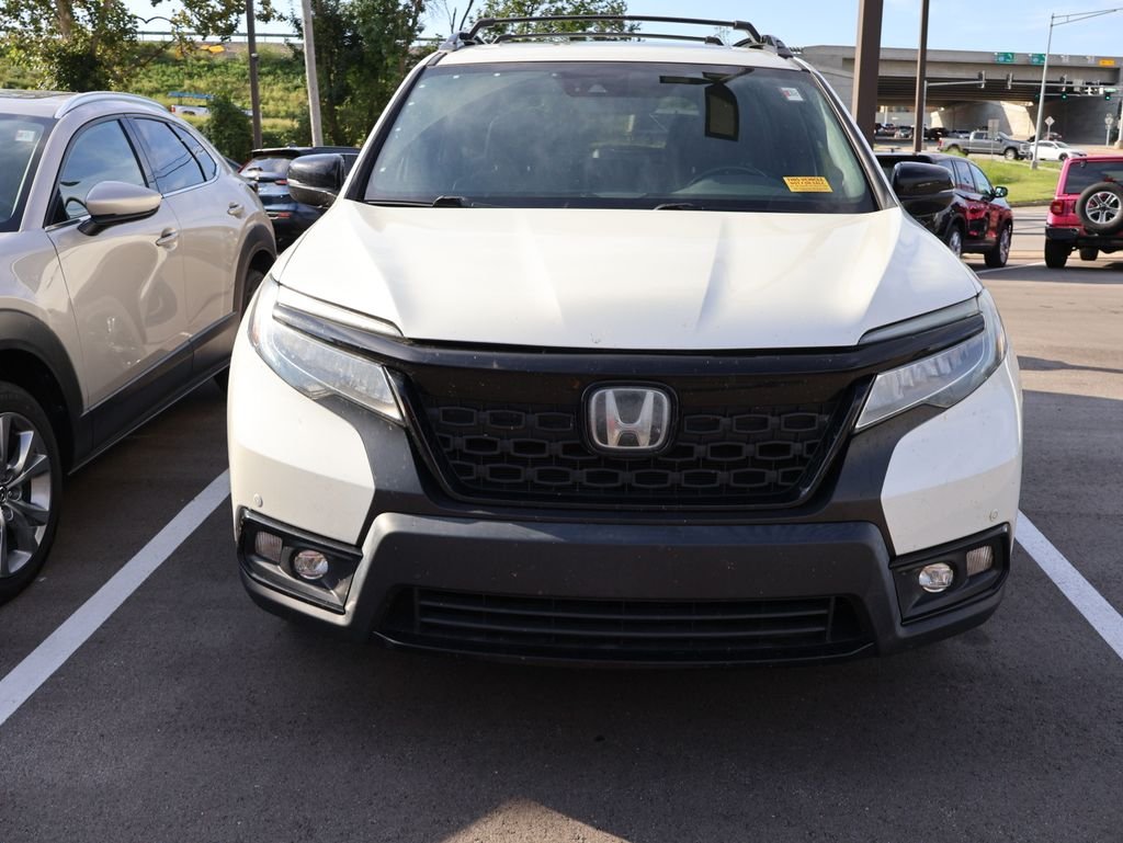 Used 2019 Honda Passport Elite with VIN 5FNYF8H00KB016711 for sale in Kansas City