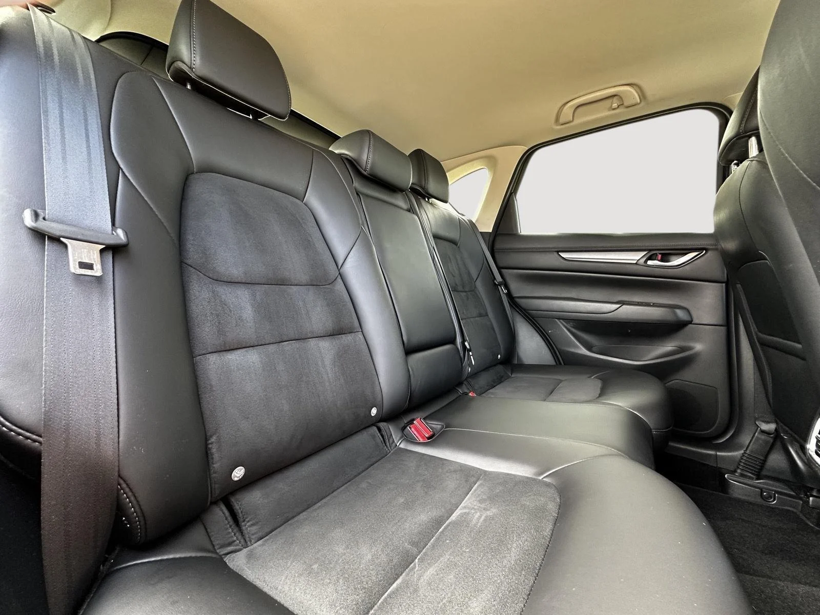 Used 2018 Machine Gray Metallic Mazda Touring image 25