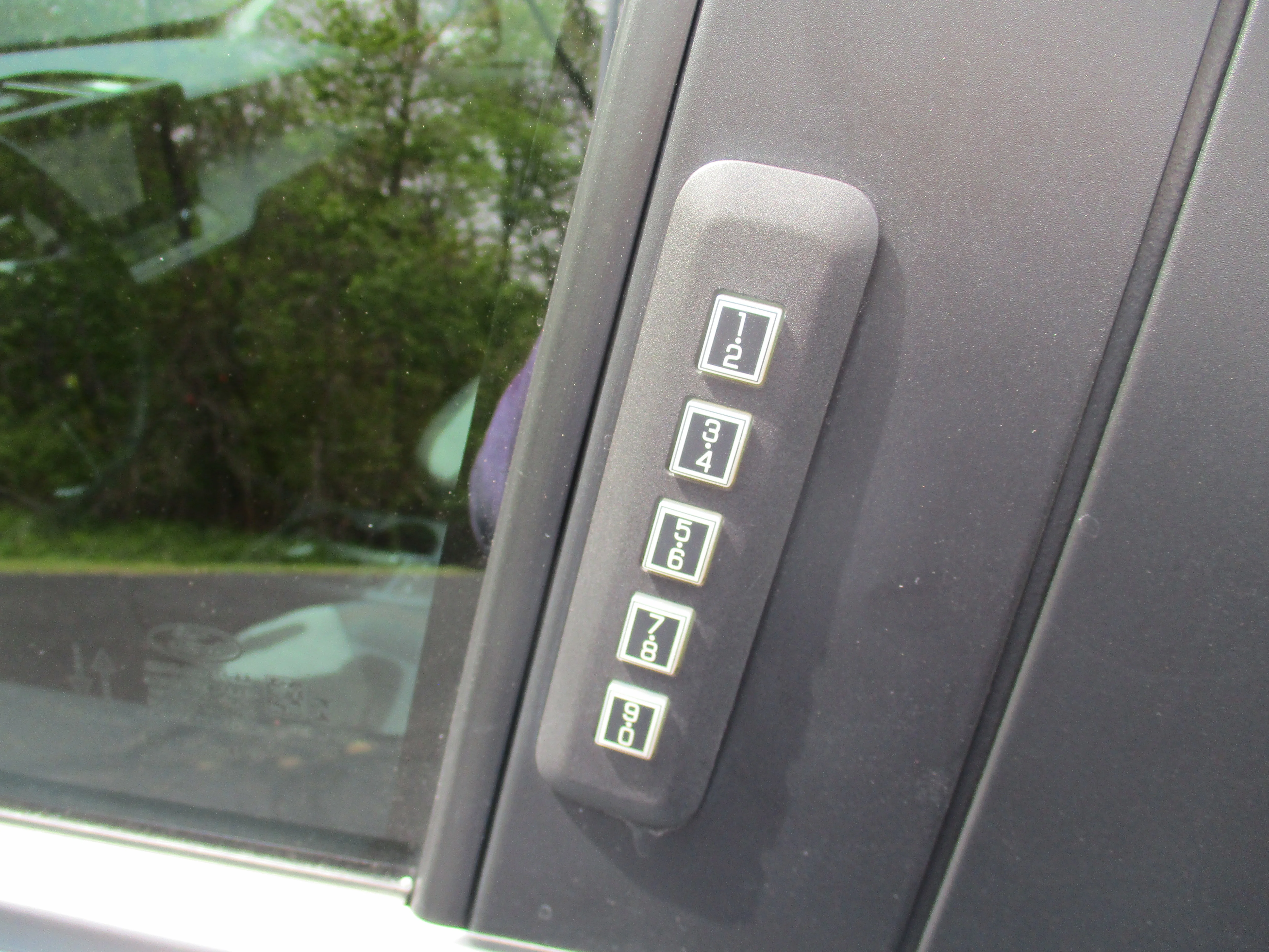 Used 2022 Area 51 Ford XLT Hybrid FWD image 57