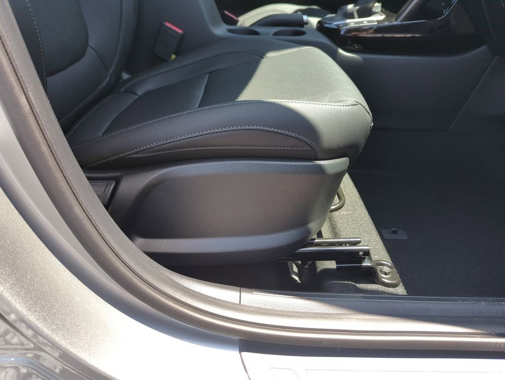 New 2026 Steel Gray Kia EX image 36