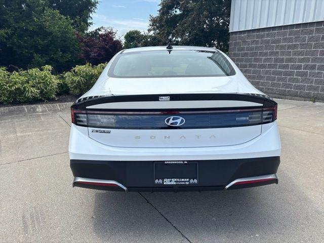 New 2026 Serenity White Hyundai SE image 39