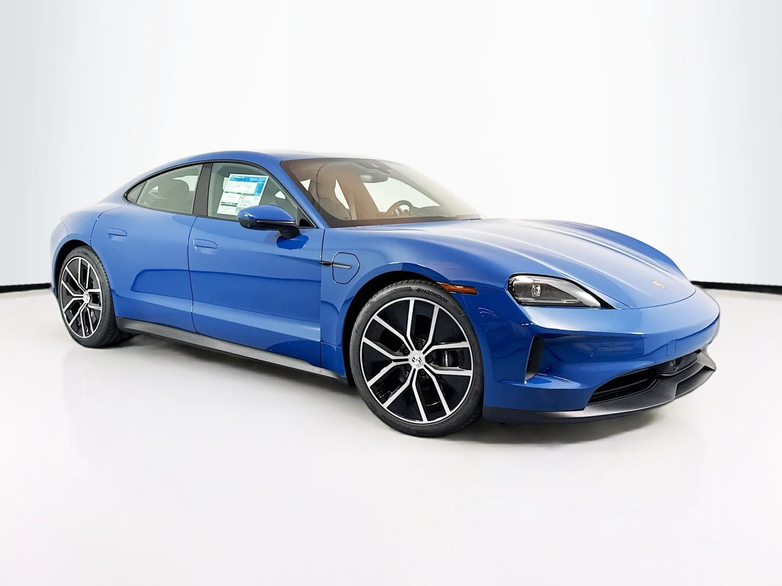 2025 Porsche Taycan Base - Photo 7