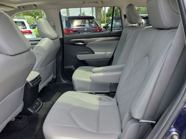 Used 2023 Blue Toyota Platinum image 23