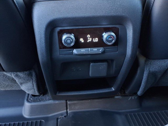 2026 GMC Acadia Elevation - Photo 11