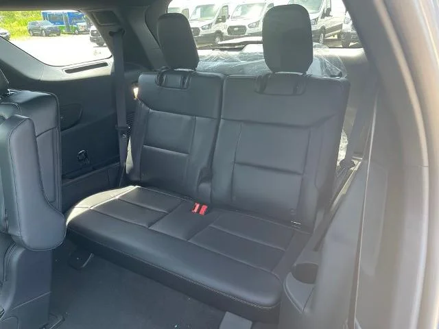 New 2026 Vapor Blue Metallic Ford Tremor® image 71