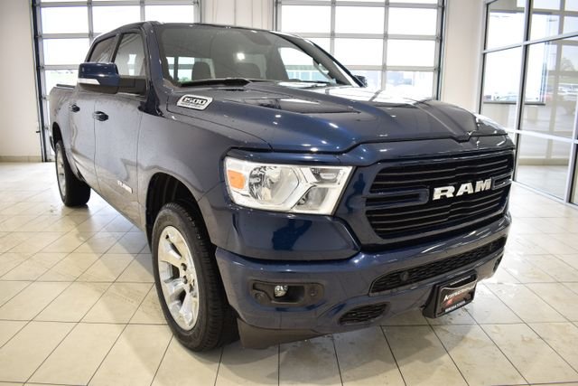 2021 RAM 1500 Big Horn/Lone Star 4x4 Crew Cab 5'7's photo