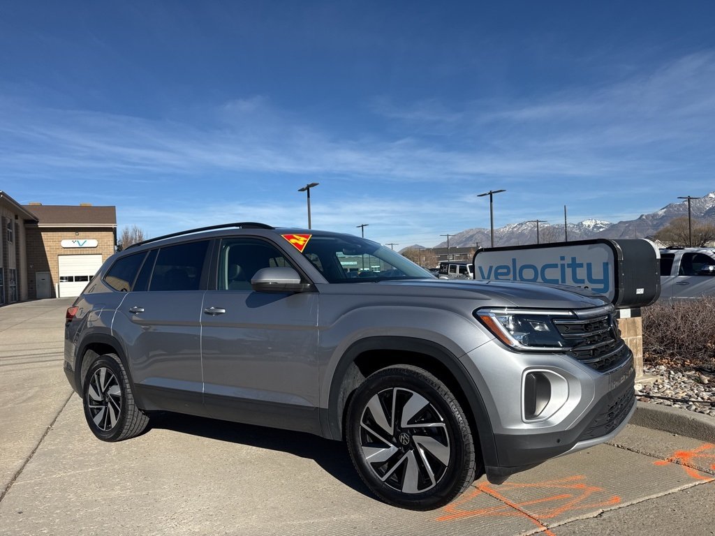 2024 Volkswagen Atlas SE w/Tech