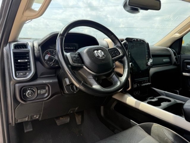 Used 2022 Granite Crystal Metallic Clearcoat Ram Laramie image 14