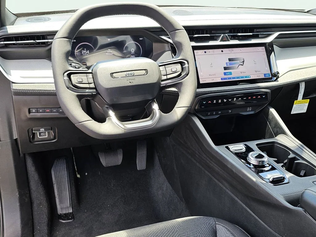 2026 Jeep Cherokee Laredo - Photo 33