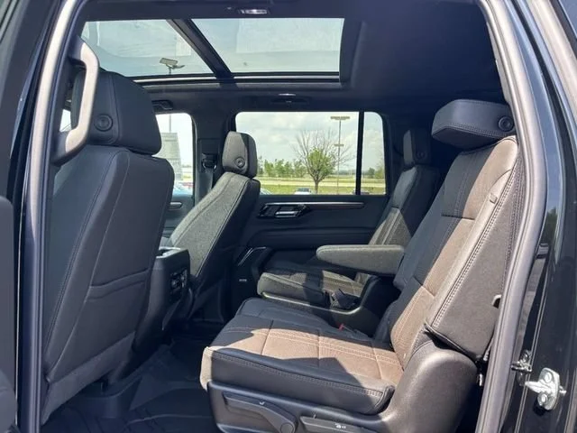 New 2026 Black Chevrolet High Country image 6