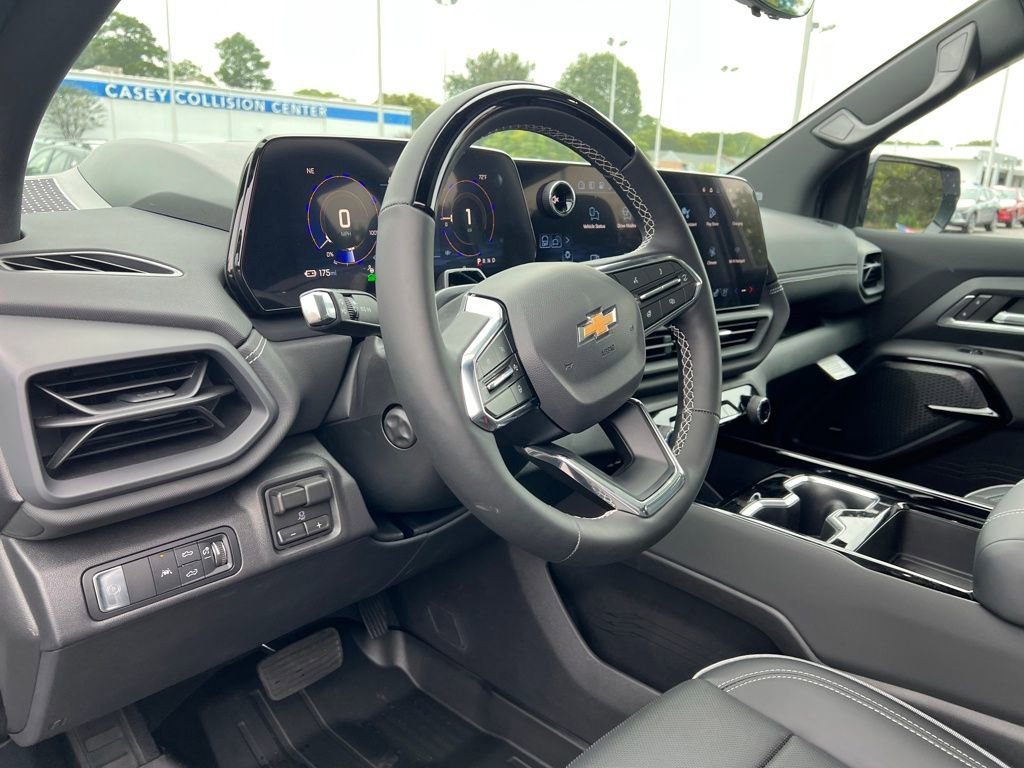 2026 Chevrolet Silverado EV LT - Photo 12