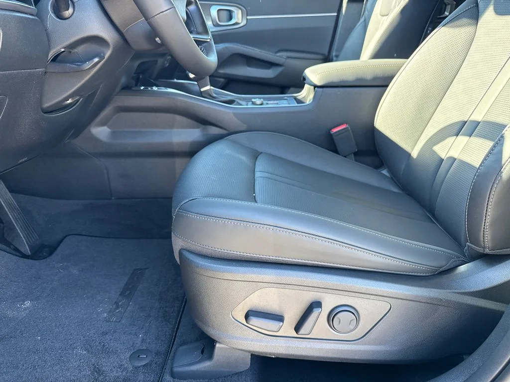 New 2026 Gray Kia S image 10