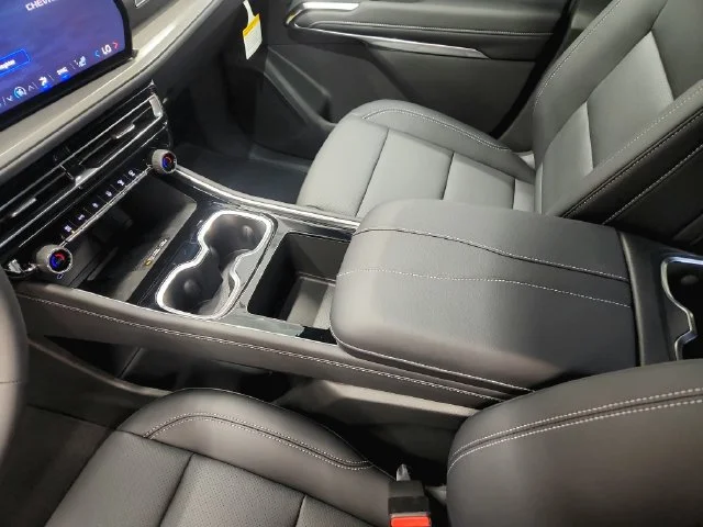 2027 Chevrolet Traverse LT - Photo 31