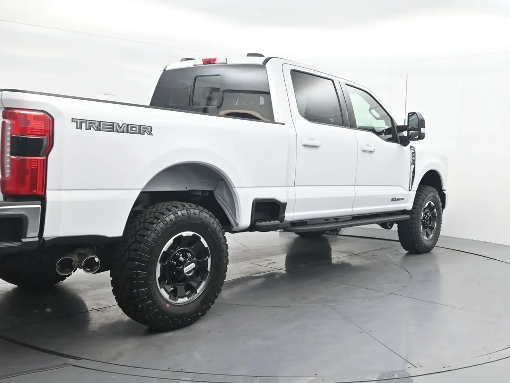New 2026 Oxford White Ford F-250® Lariat® image 7