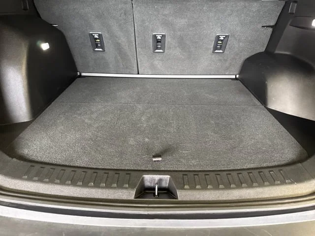 Used 2026 Lakeshore Blue Metallic Chevrolet LT image 23
