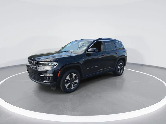 Used 2024 Black Jeep 4xe image 4