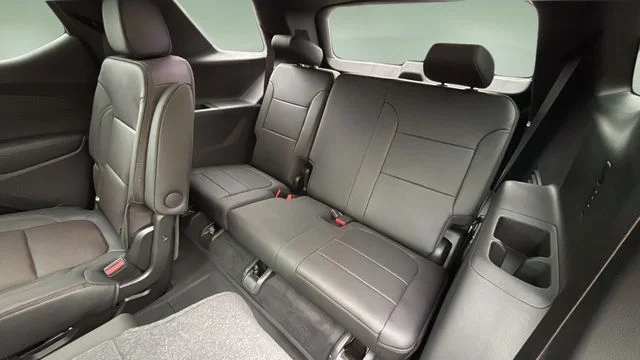 Used 2023 Black Chevrolet High Country image 34