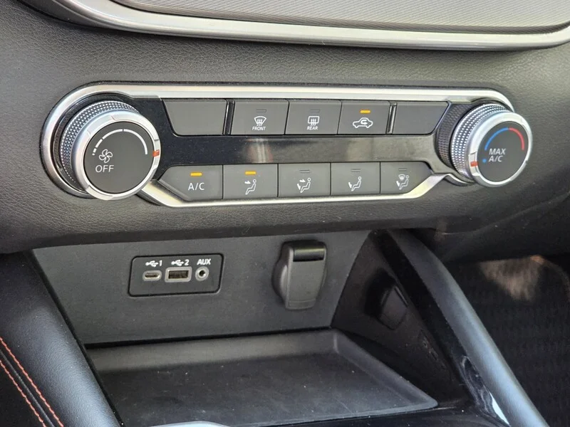 Used 2024 Pearl NISSAN 2.5 SR image 24