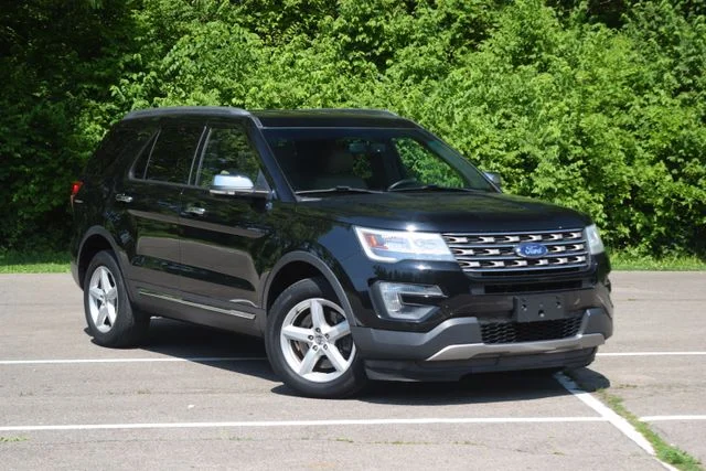 2016 Ford Explorer XLT 4WD's photo