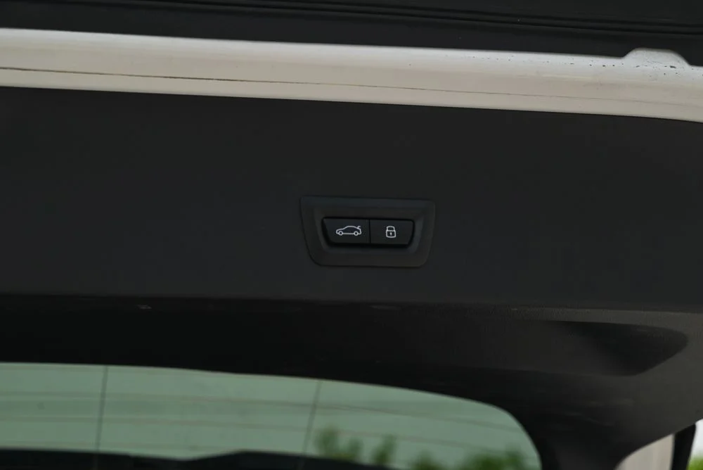Used 2025 White BMW 30 xDrive image 20