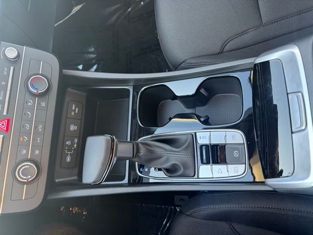 New 2026 White Pearl Hyundai SE FWD image 22