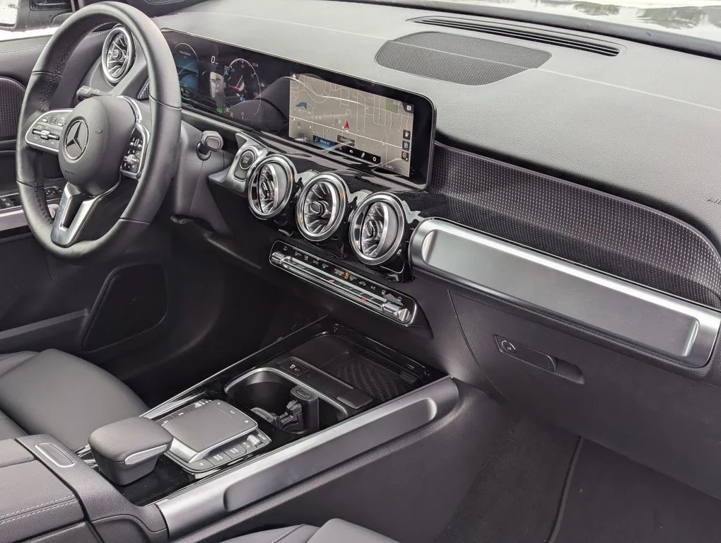 Used 2023 Black Mercedes-Benz 300 image 37