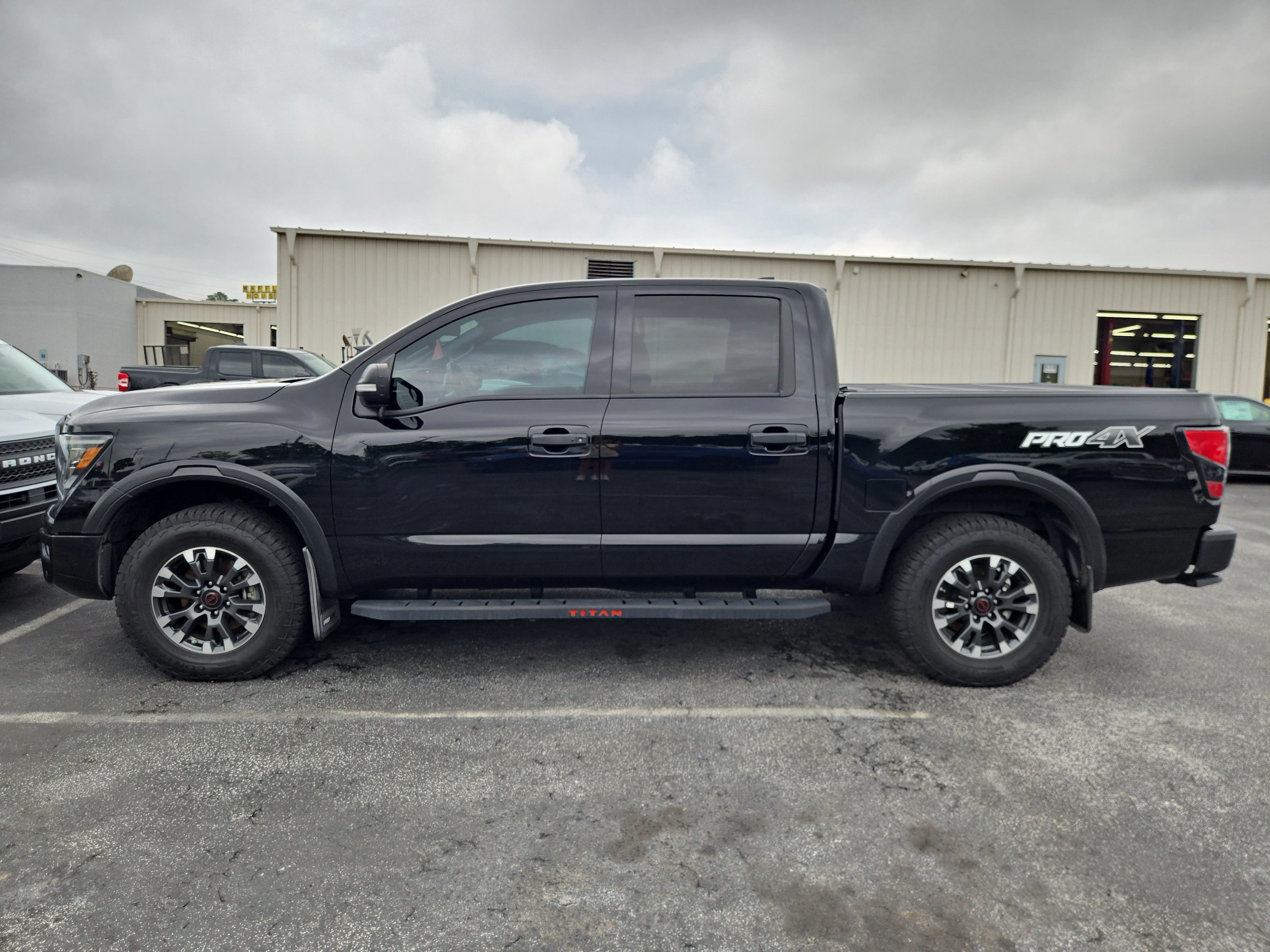 Used 2023 Super Black Nissan PRO-4X image 6
