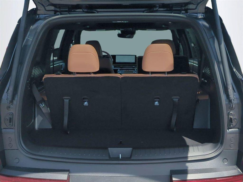 New 2026 Black Hyundai Limited FWD image 14